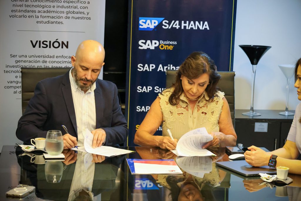 La UPTP firmó un convenio de cooperación con Infocenter SAE, empresa líder en soluciones tecnológicas y transformación digital en Paraguay.
La alianza permitirá promover proyectos conjuntos, actividades de innovación aplicada y pasantías universitarias supervisadas, fortaleciendo la formación profesional de los estudiantes y consolidando el vínculo entre academia y sector productivo.
Con esta iniciativa, la Universidad Politécnica Taiwán–Paraguay continúa ampliando oportunidades estratégicas para el desarrollo del talento joven y la competitividad nacional.